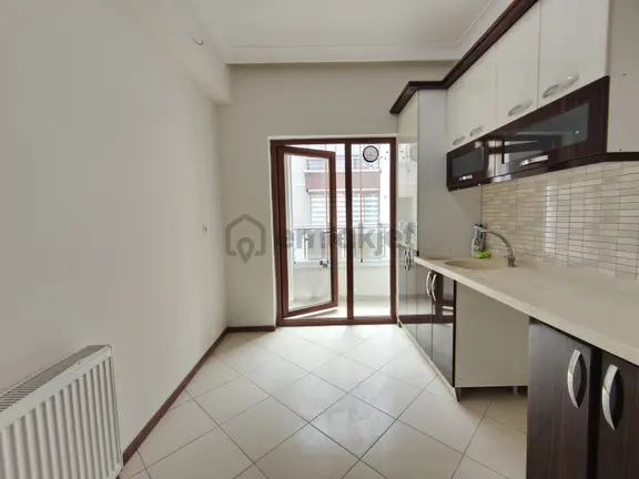Eksen'den Merkezi Konumda Yıldıztepe'de 3+1 Giriş Kat Daire 2