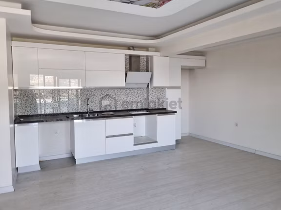 İzmir Buca Kaynaklar Merkez Mah. 2+1 Daire 2