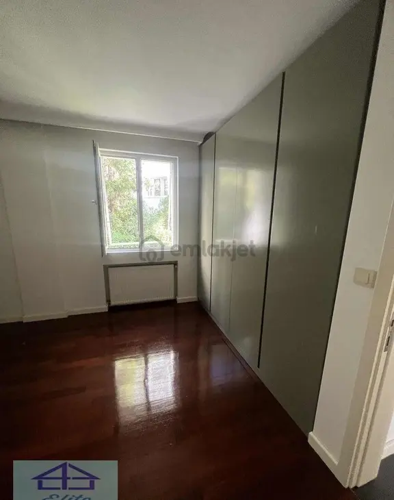 Elite'den Butik Sitede Bakımlı Boğaz Manzaralı Daire 2
