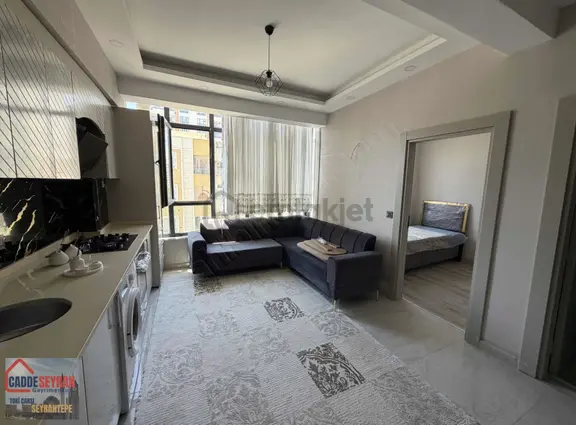 Cadde Seyran'dan Satılık Eşyalı Arakat 2+0 1