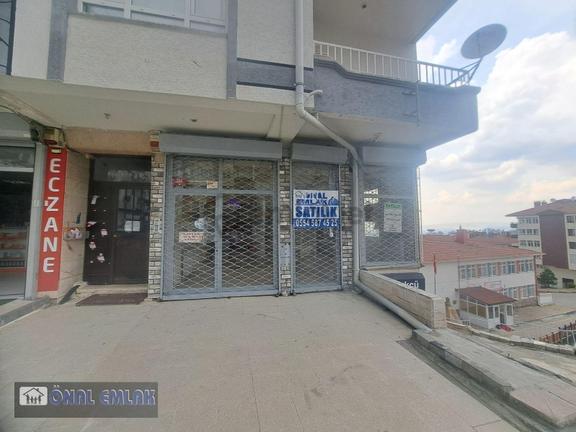 Önaldan Lizbon Caddesi Üzeri 78mt Geniş Önü Açık Satılık Dükkan 1