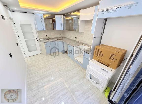 Pusula İnşaat'tan 50.yıl Mah 3+1 133 M2 Cadde Üzeri Ara Kat Dair 2
