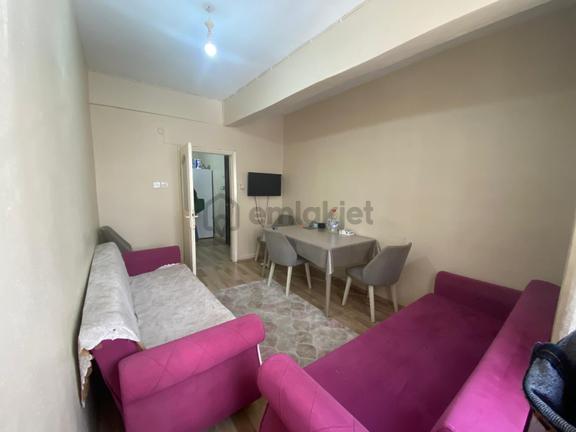 Esenler Davutpaşa Atatürk Caddesinde 2+1/80m2/yüksek Giriş Satılık Da,re 2