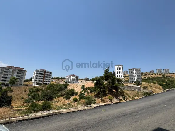 Germenicia'dan Piri Reis Mh.de Uygun 2+1 Satılık Daire 2