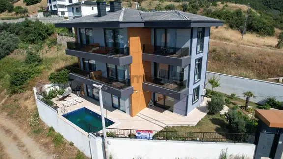 Esenköy'de Satılık Muhteşem Villa 1