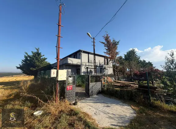 Silivride 580m2 Satılık 4+2 Villa 1