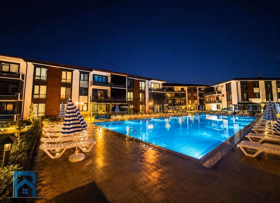 !! Her Gün Tatil Hissini Yaşatan & Konsept Site İçerisinde 2+1!! 2