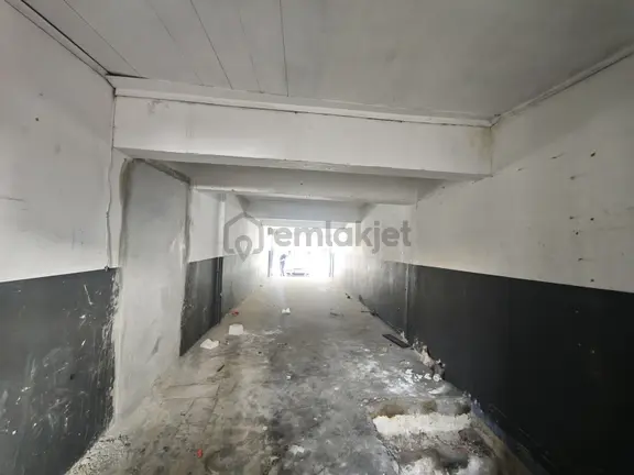 Vizyon Gayrimenkul'den Sanayi Yol Üzerinde Kiralık Dükkan 2