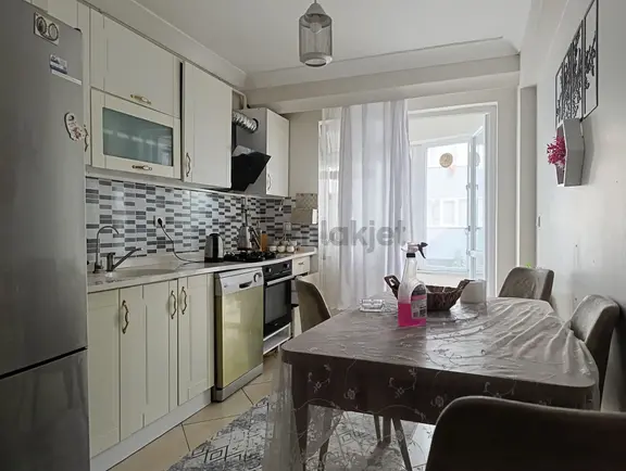 Balıkesir Bandırma Paşakonak Mah. Satılık 3+1 Geniş Ve Bakımlı Daire 1