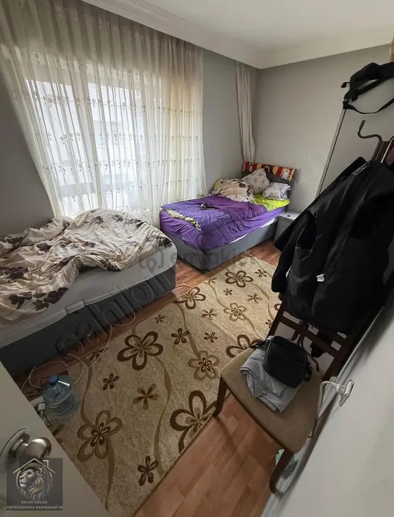 Akşemsettin Mah'de Ara Katta Salon Bağımsız Satılık Daire 2