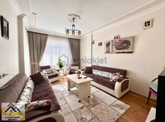 Alaçatı Dan 2.kat Kentsel Dönüşüme Girmiş Daire 1
