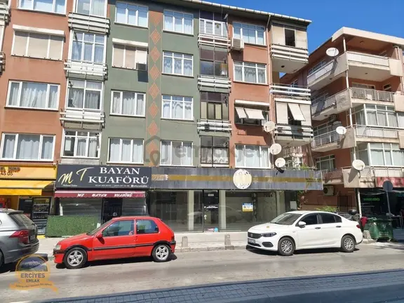 Erciyes'den Maltepe Atatürk Cad Üzerinde 90m² Geniş Cephe Dükkan 1