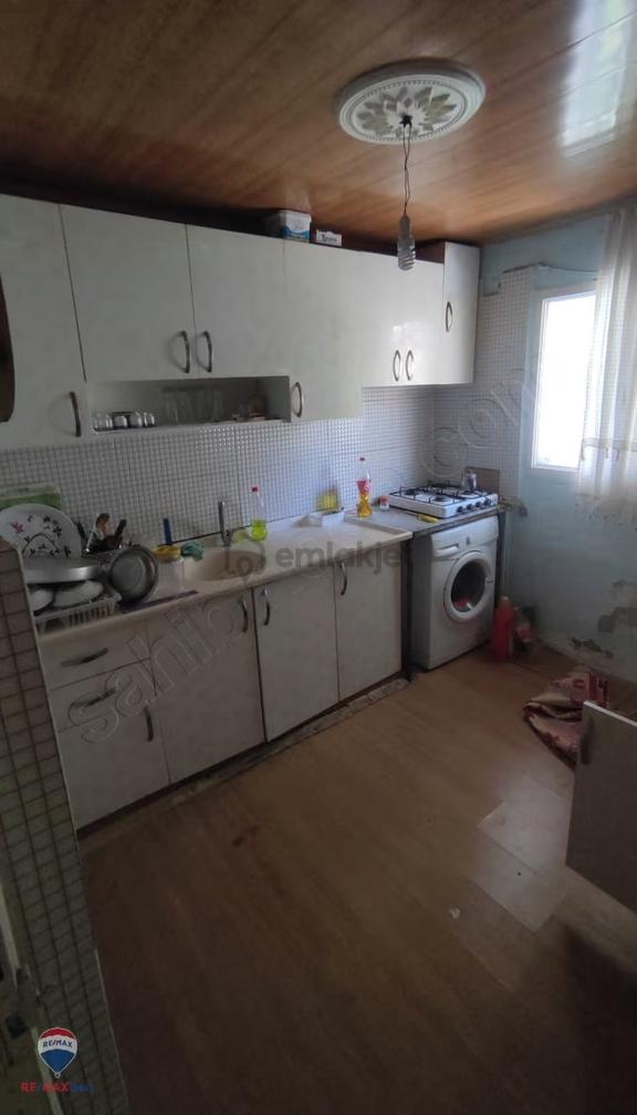 37 Bergama Akcenger Köyün'de Satılık Köy Evı 2