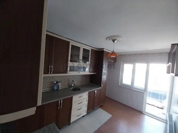 Göktaşlı Mahallesi'nde Satılık 3+1 Arakat Doğal Gazlı Full Özellikli Daire 2