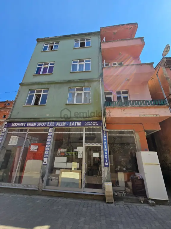 Espiye Merkez Mah. Cadde Üzerinde Satılık Bina Ve Arsası 1