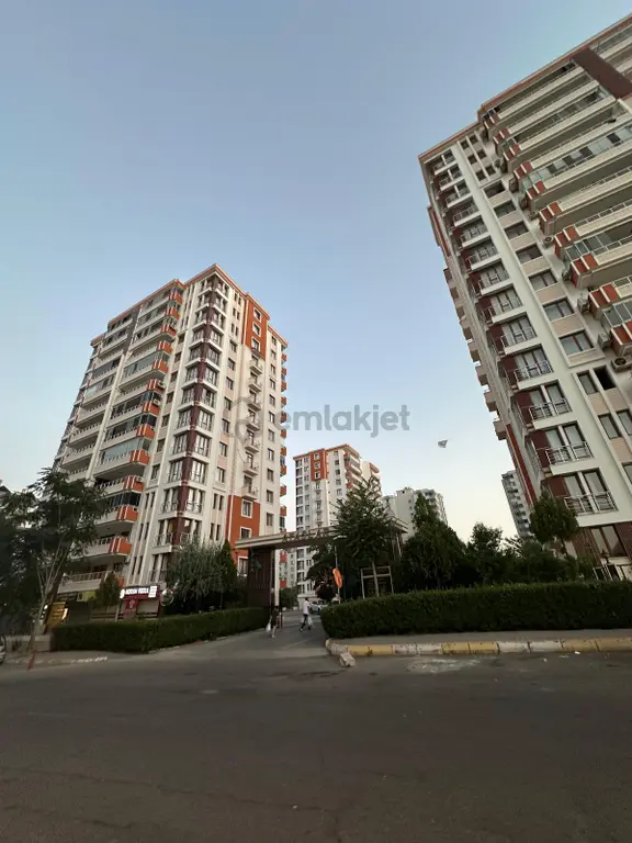 Batı Hastanesi Arkasında Geniş 4+1 Satılık Daire!!! 2