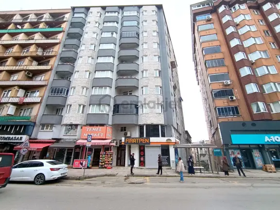 100.yılbulvarı Asansörlü Balkonlu 3+1 4.kat Arakat Satılık Daire 1