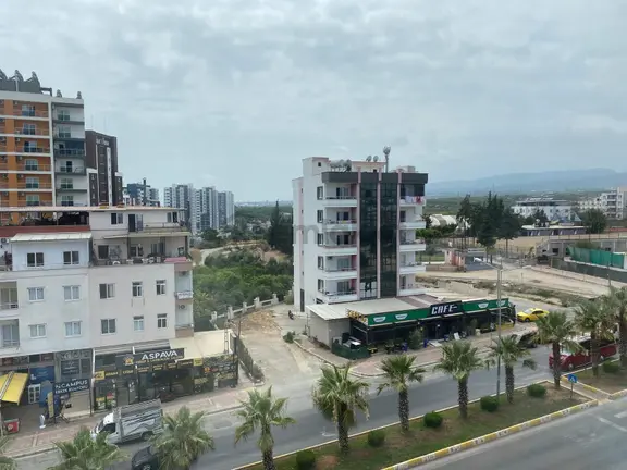 Mersin Üniverste Caddesinde Kiralık Eşyalı 1+1 Daire 2