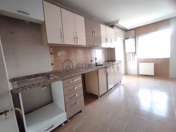 Lider Emlak'tan Pursaklar Merkezde 3+1 Full Yapılı Kiralık Daire 2