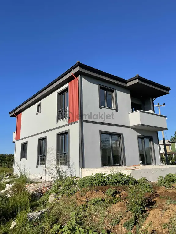 Turpaözka355'den Miliç Sahile 100 Metre Satılık Villa 1