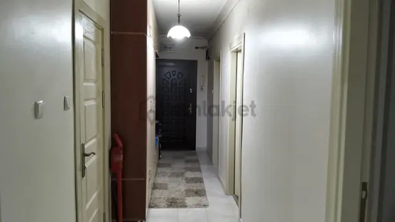 Ankara Mamak Şafaktepe Mahallesi'nde Kiralık 3+1 Ara Kat Daire 2