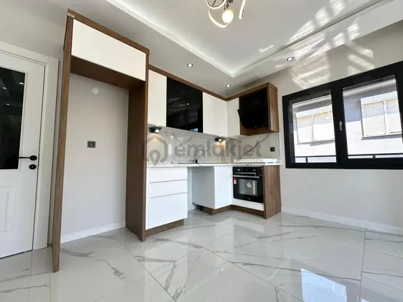 Referans'tan İkizçay'da Yerden Isıtmalı Ara Kat Denize 50 Mt Lüx 2+1 Daire 1