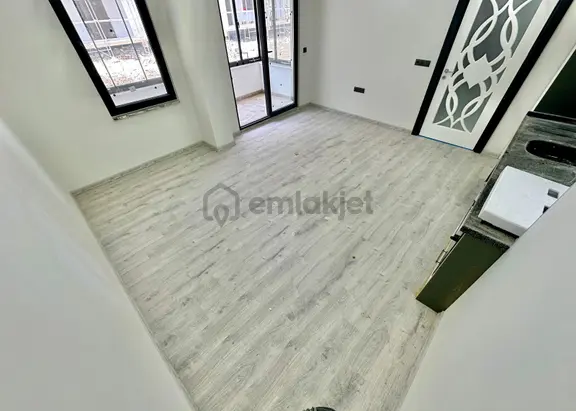 ꧁akçay Ay Emlak'tan꧂altınkum'da Kapalı Otoparklı Denize Yakın Ebeveyn Banyolu Satılık 2+1 Daire 2