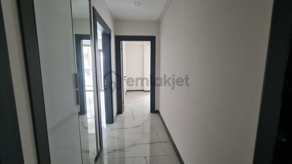 Burhaniye Kocacami Mahallesinde Satılık 1+1 Modern Daire 1