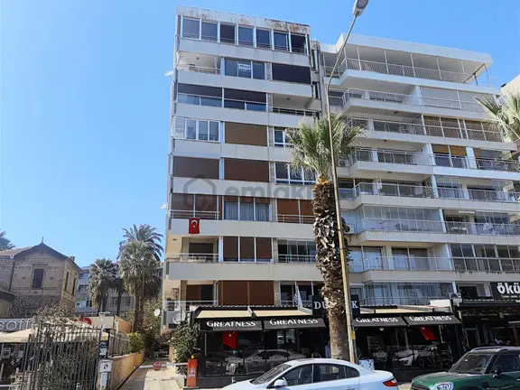 Karşıyaka Yalı'da Full Deniz Manzaralı Bakımlı 3+1 Daire 1