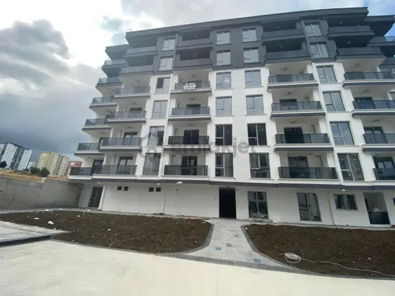 Toplu Konut Bulvarı'nda Site İçerisinde Deniz Manzaralı 1