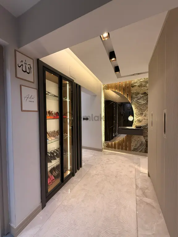 Saltak Caddesi'nde Lüks Yenilenmiş 170 M² Net Geniş 3+1 Daire 2