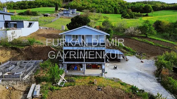 Furkan Demir'den Karamürsel Oluklu Satılık Müstakil Ev Ve Arsası 2