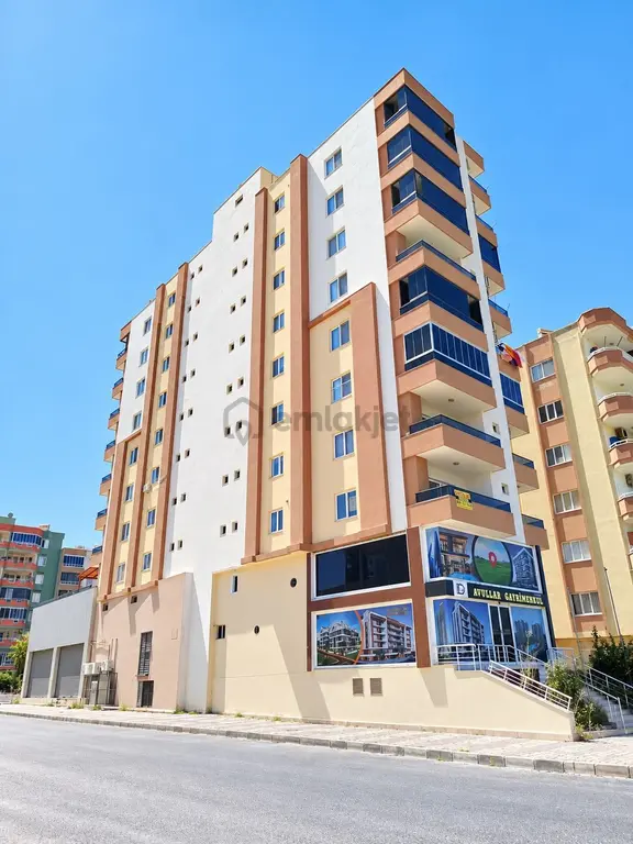 Erdemli Merkezde Satılık 3+1 Bağımsız Mutfaklı Daire 1