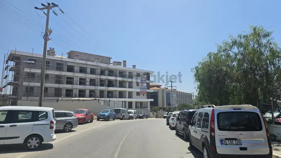 Yıldız Emlak'tan Hastane Karşısında Yeni Binada 1+1 Daire 2