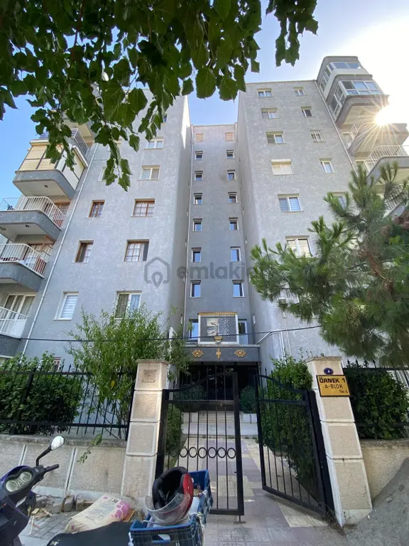 9 Eylül Hastanesi Yürüme Mesafesinde Site İçi Kiralık 3+1 Daire 2