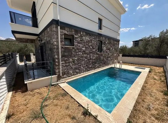 Kostak Gayrimenkulden Kadıköyde Site İçi, Özel Havuzlu 3+1 Villa 2