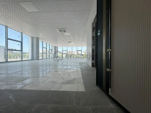 Klinik, Muayenehane Ve Ofis Kullanımına Uygun Kiralık Ofisler 1