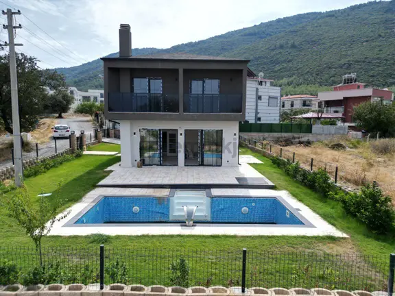 Sahibinden Satılık 5+1 Havuzlu Villa 1