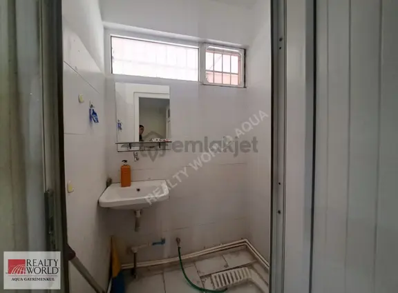 Muratpaşa'da Satılık 60 M² Cadde Üzerinde Yatırımlık Dükkan 1