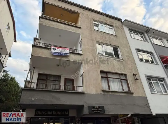 Çıtlakkalede Merkezi Konumda Geniş 2+1 Kiralık Daire! 1