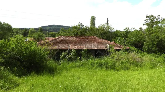 542 M2 Köy Evi Keşif Arazi. Balıkesir Gönen. İçinde Evi Olan Arsa. Ev Bakımsız, Harabe Şeklinde Olup 2