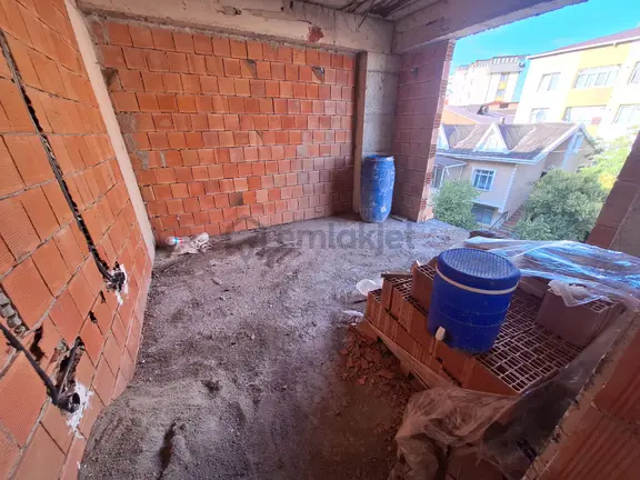 Pendik Esenler Mahallesi'nde Satılık 2+1 Sıfır Daire İnşaat Halinde 3 Daire Mevcuttur 2,3,5 Katlar 2