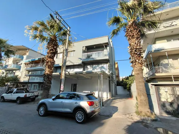 Çiğli Maltepe'de Müstakil Tadında Eşyalı, Doğalgazlı 1+1 Daire 2