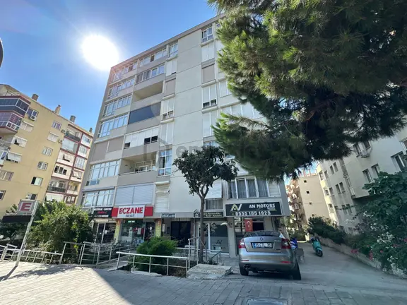 Göztepe İnönü Caddesi Susuzdede Parkı Karşısı Satılık 2+1 Daire 2