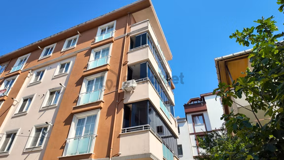 Re/max Land'den Merkezi Konumda 2+1 Daire 2