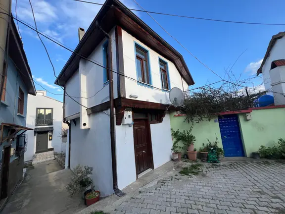 Roma’ Dan Trilye’ De Satılık Müstakil Bina 2