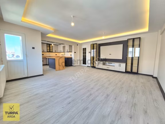 Karşıyaka Komple Özel Mimari Tasarım Asansörlü 3+1 125 M2 1