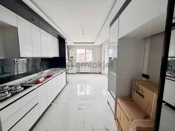 Bk Gayrimenkulden Yeniçimşitte 0 Lüx Yapılı 4+1 Satılık Daire 1