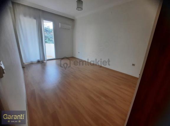 Kuşadası İkiceşmelik'te Deniz Manzaralı 5+1 Kiralık Dubleks 1