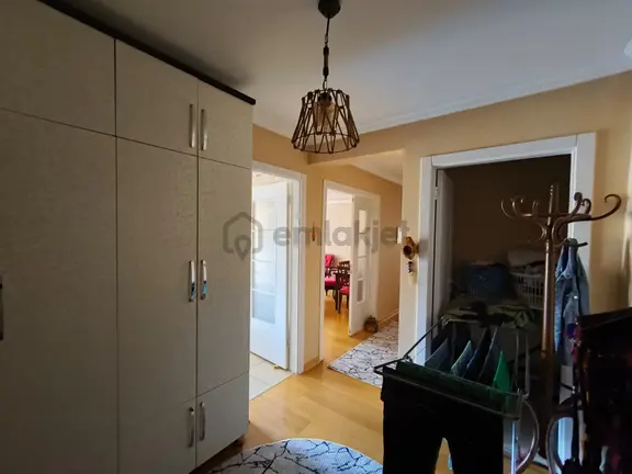 Güvenlikli Site İçerisinde Ferah Ve Kullanışlı 14.kat Manzaralı 1
